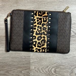 Michael Kors
Signature Logo Leopard Print Studded Jet Set Large Zip Wristlet